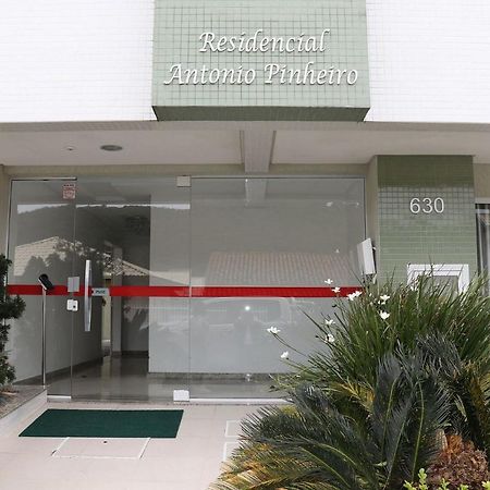 Res. Antonio Pinheiro. Apartamento Com 2 Dormitorios. Бомбиняс Екстериор снимка