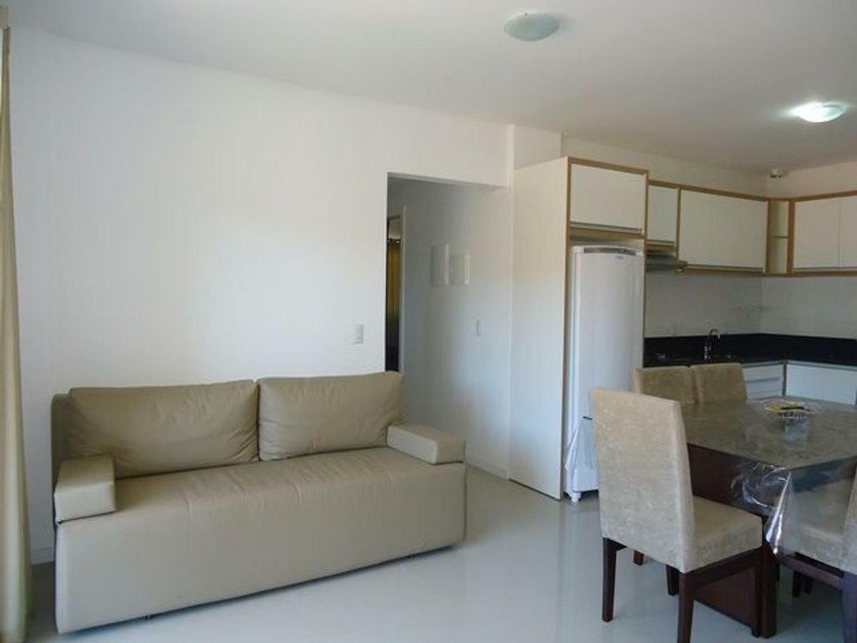 Res. Antonio Pinheiro. Apartamento Com 2 Dormitorios. Бомбиняс Екстериор снимка